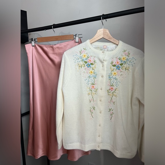 Vintage embroidered cardigan - Picture 2 of 7